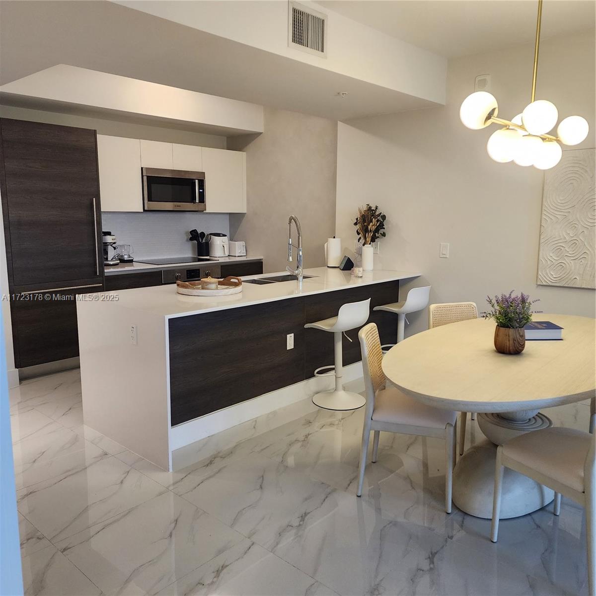 301 Altara Ave 629, Coral Gables, Broward County, Florida - 1 Bedrooms  
1 Bathrooms - 