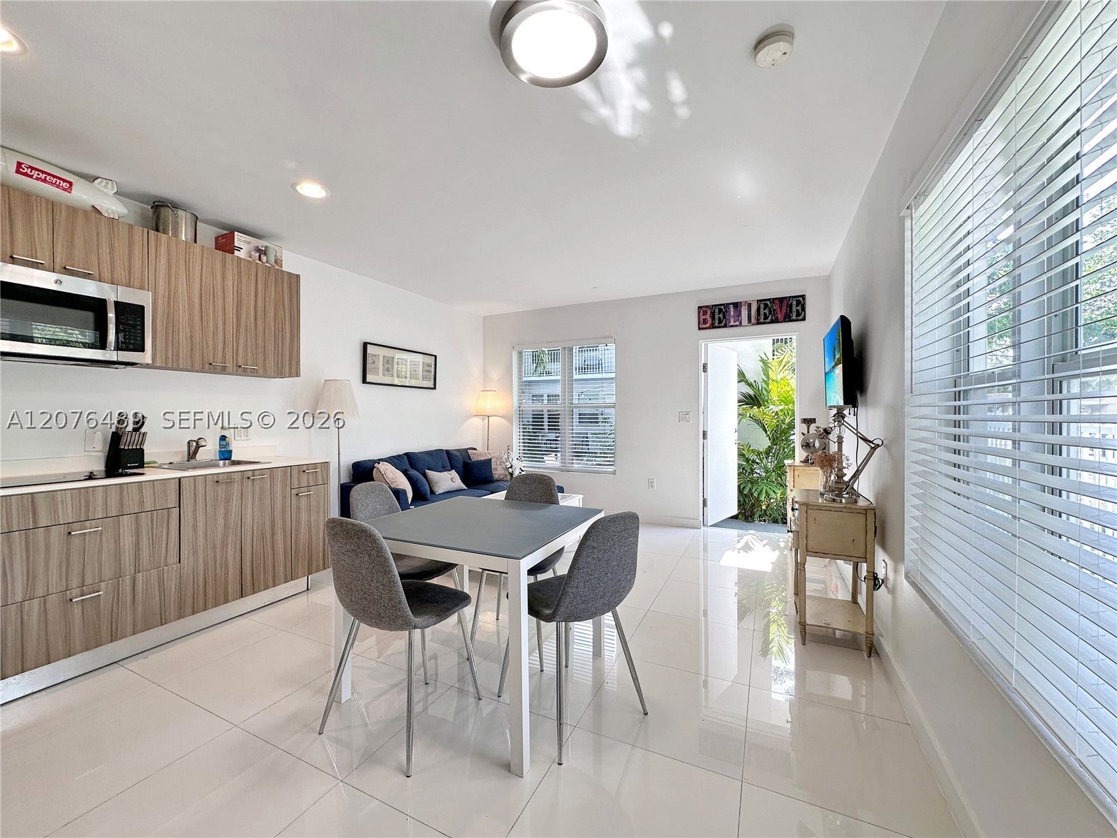 1419 West Ave 103