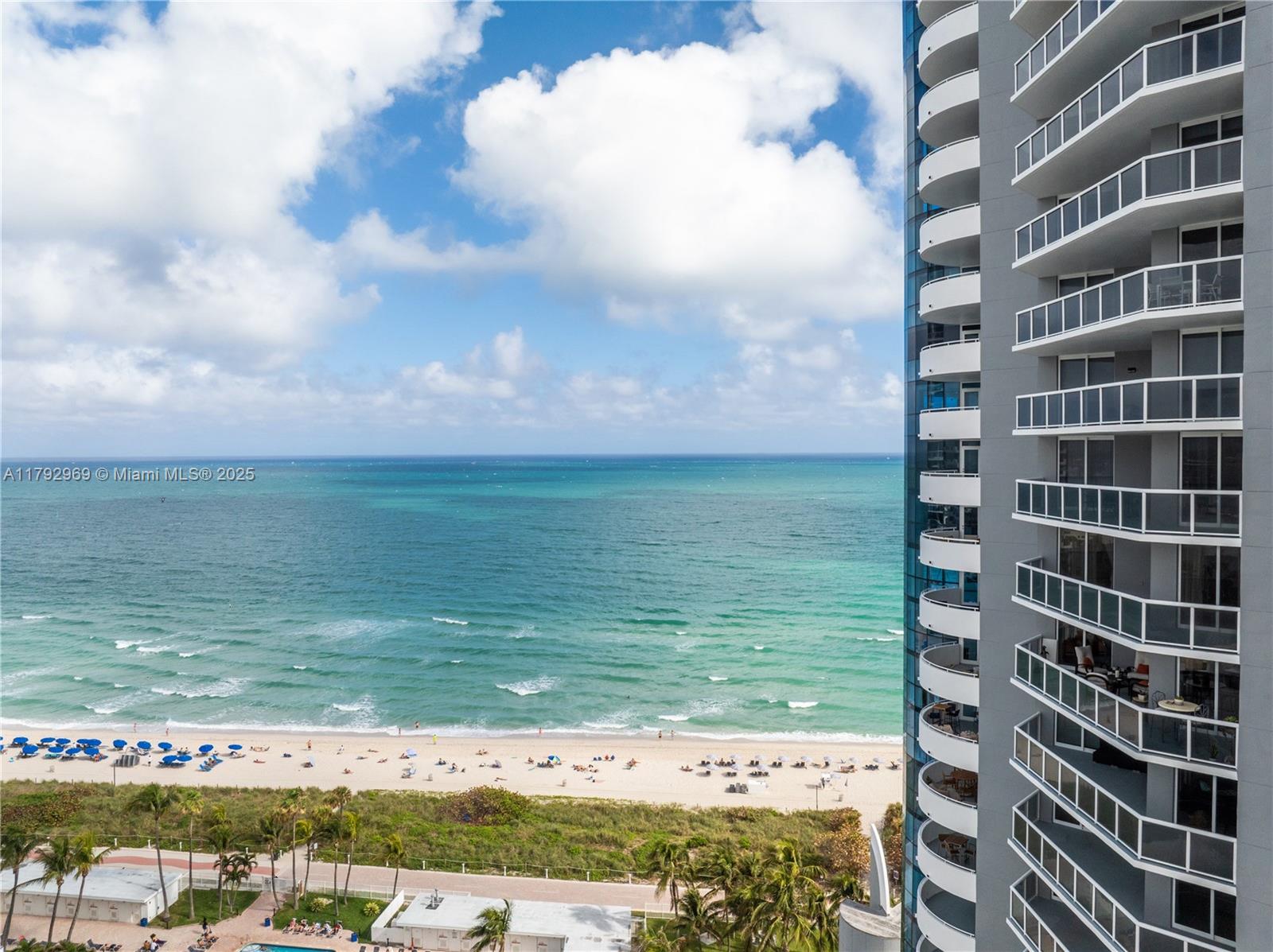 LA GORCE PALACE CONDO - Residential Lease