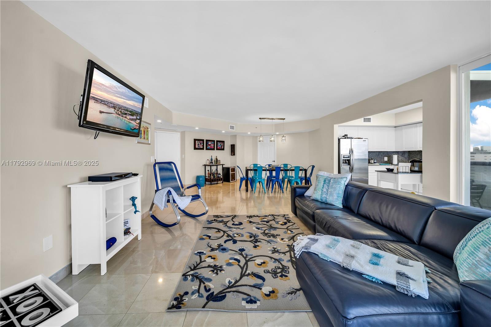 Rental Property at 6301 Collins Ave 1708, Miami Beach, Miami-Dade County, Florida - Bedrooms: 2 
Bathrooms: 2  - $6,200 MO.