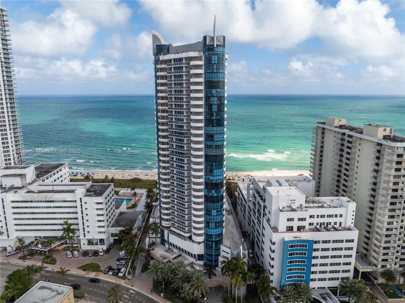 LA GORCE PALACE CONDO - Residential Lease