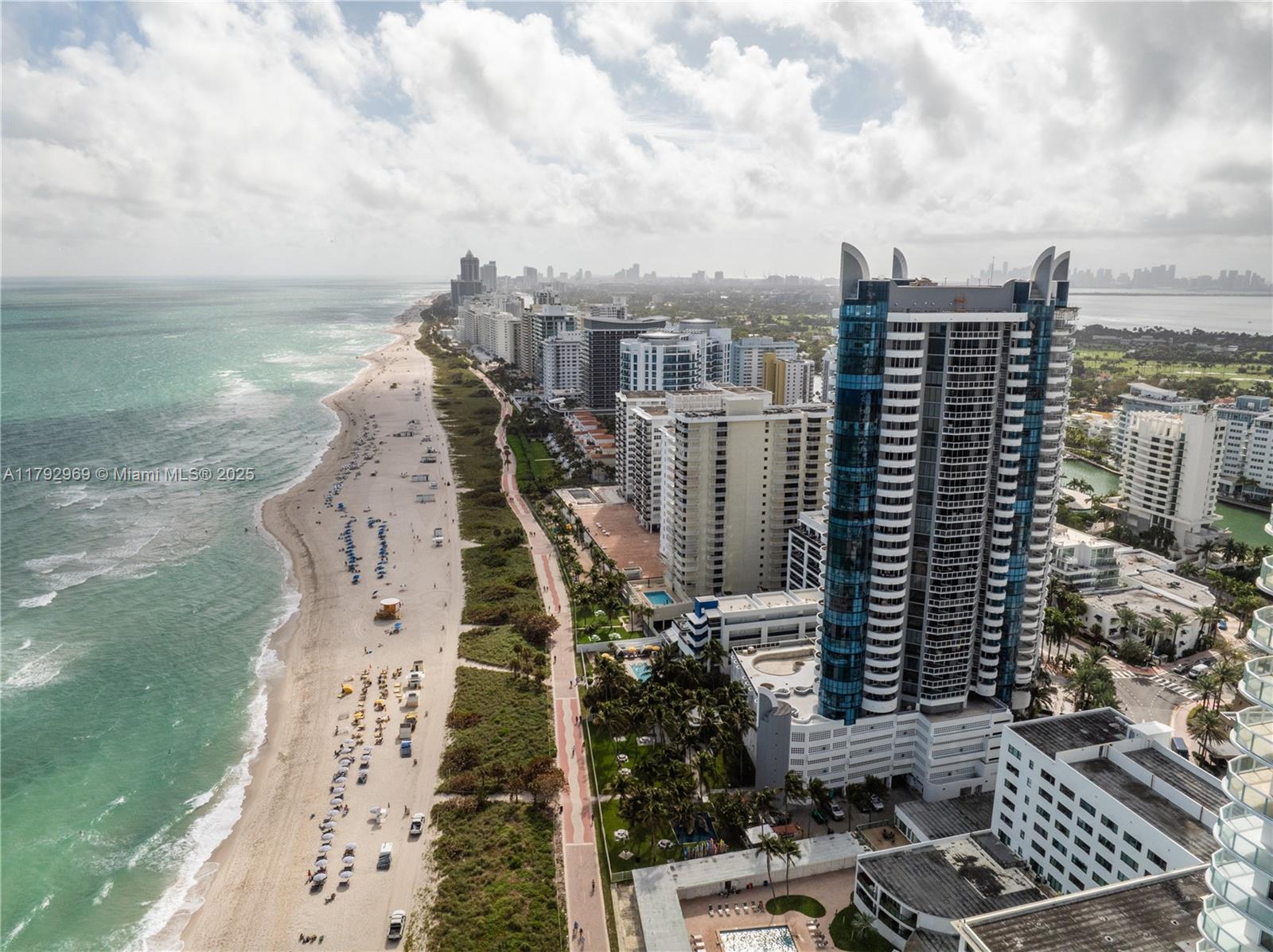 LA GORCE PALACE CONDO - Residential Lease