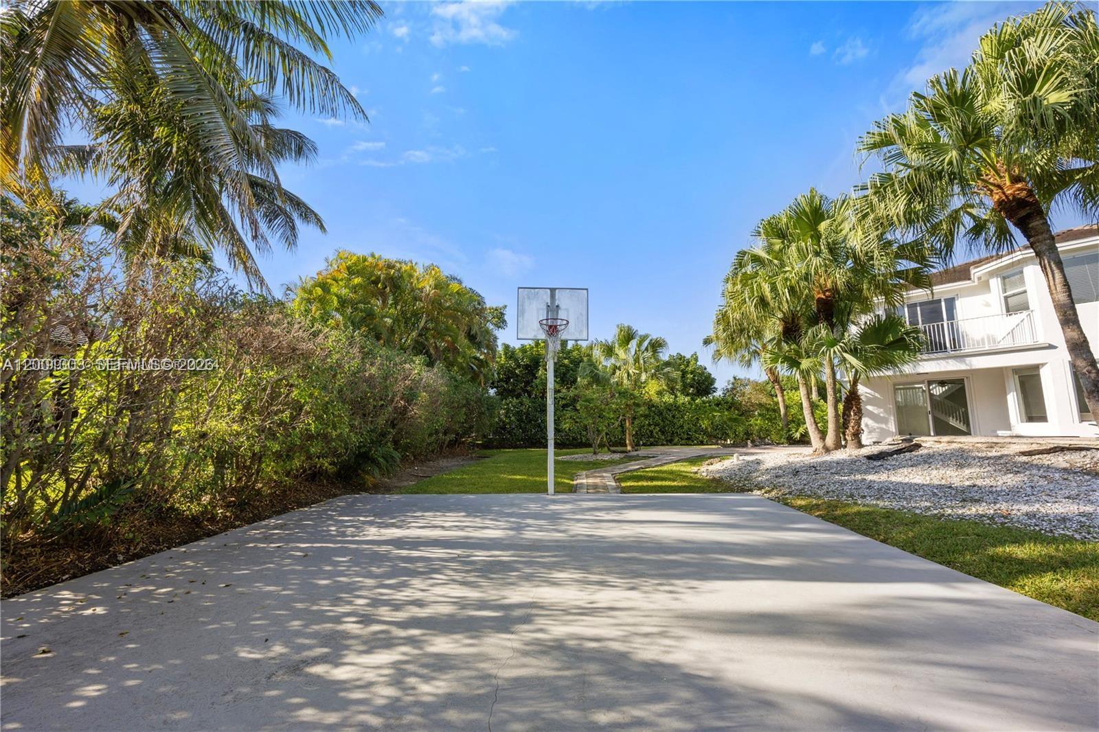 MIRELDA ESTATES - Residential Lease