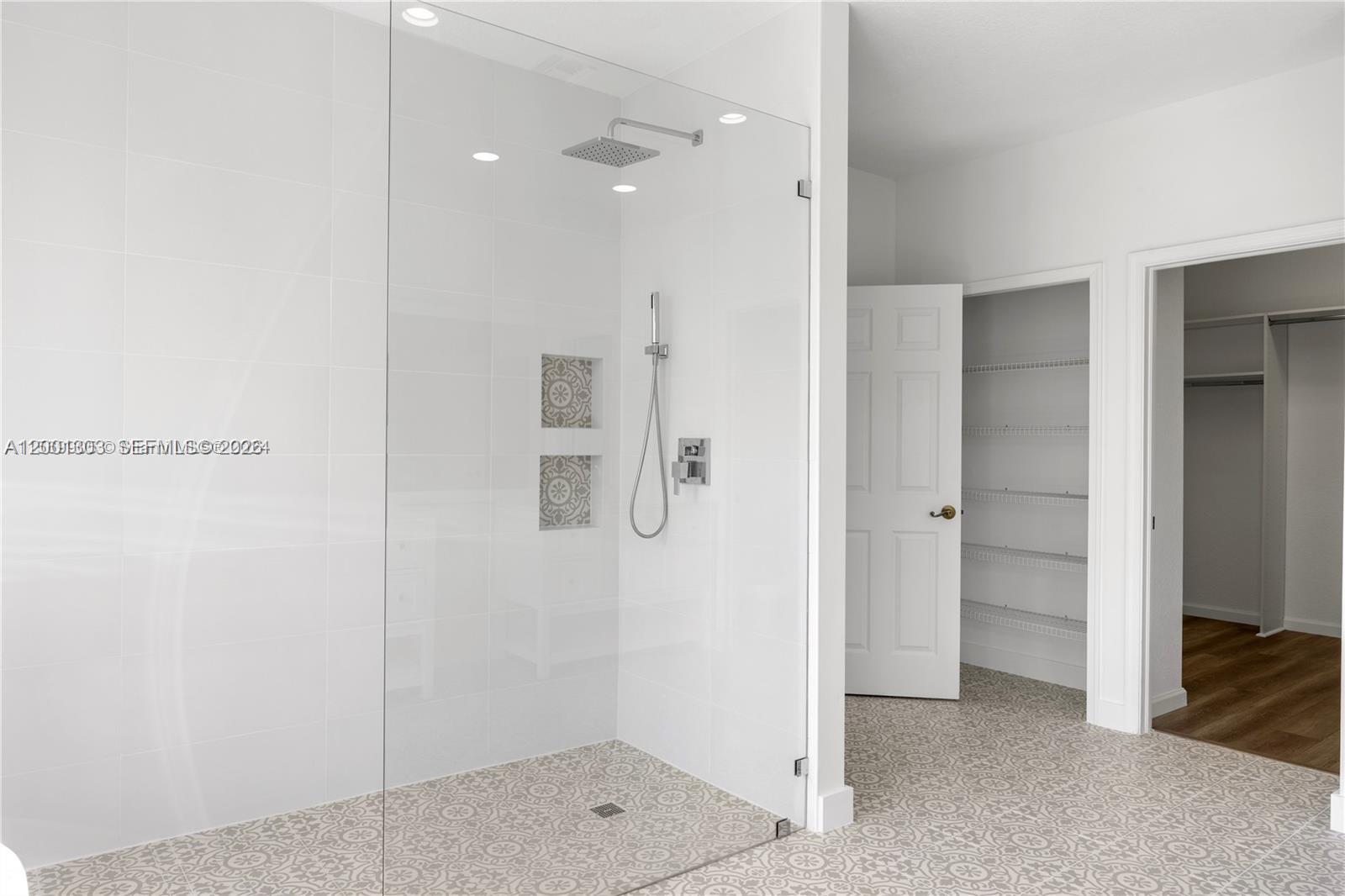 MIRELDA ESTATES - Residential Lease