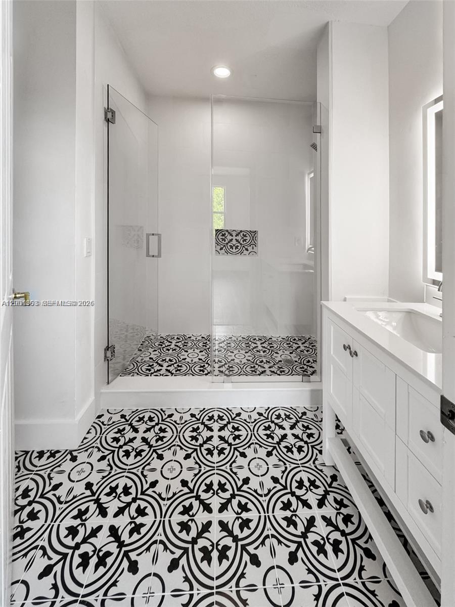 MIRELDA ESTATES - Residential Lease