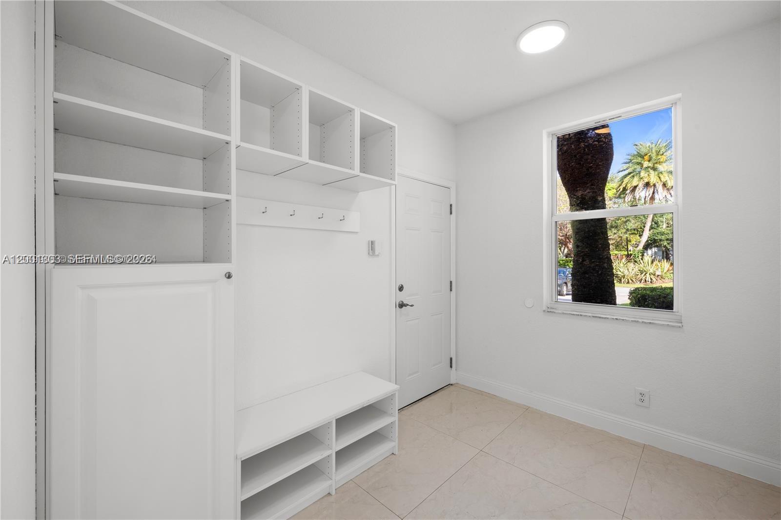 MIRELDA ESTATES - Residential Lease