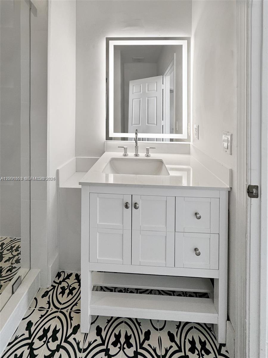 MIRELDA ESTATES - Residential Lease