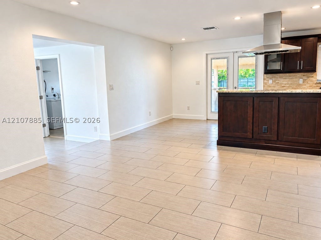 Photo of 4840 NW 10th Ter, Fort Lauderdale, FL 33309 (MLS # A12107885)