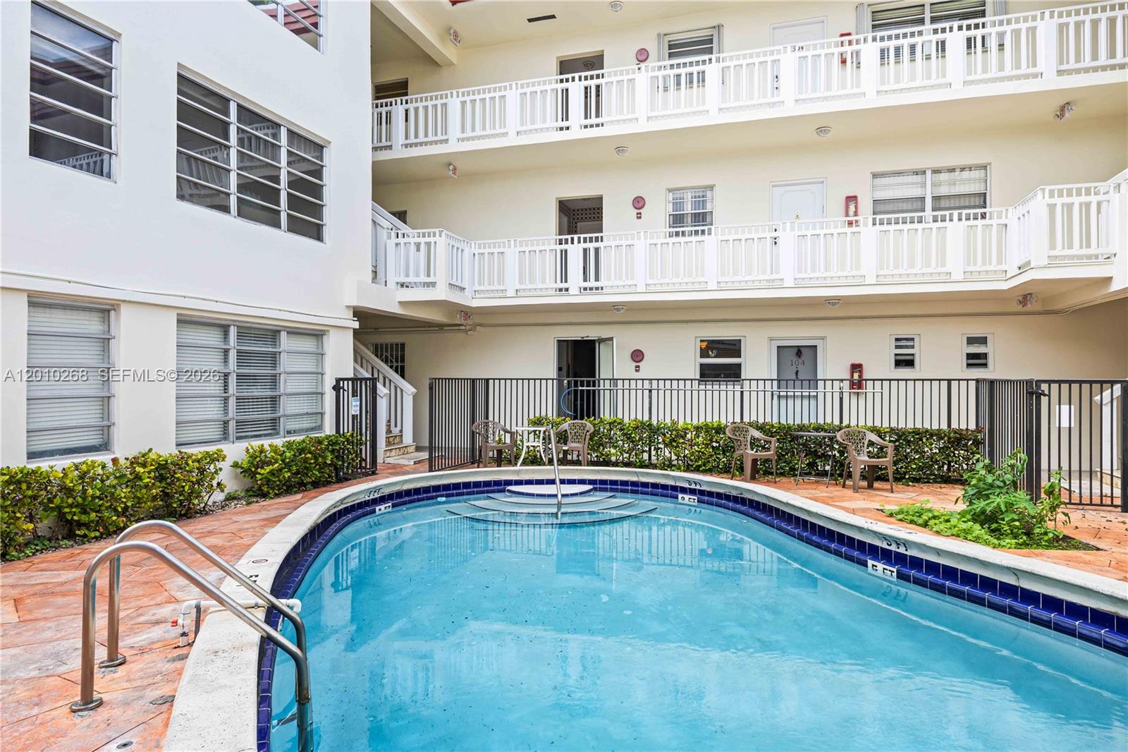 ROYAL PALM VILLAS CONDO - Residential