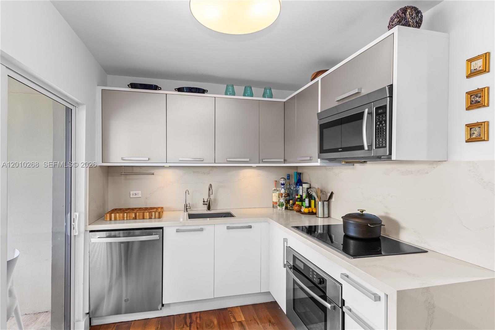 ROYAL PALM VILLAS CONDO - Residential