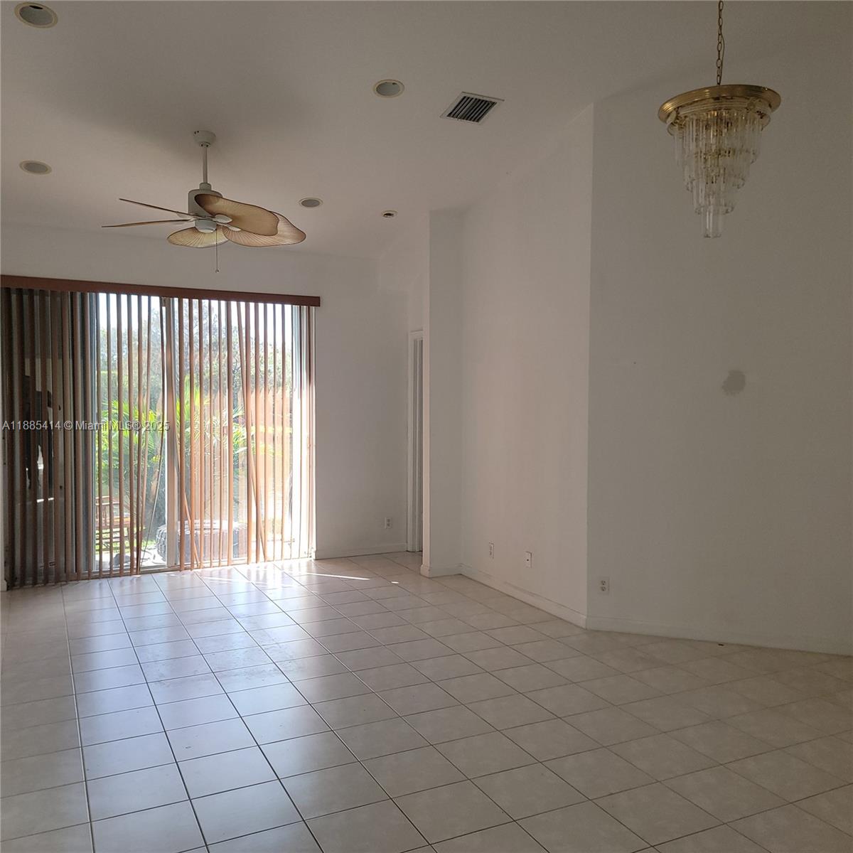 INVERRARY VILLAGE - Residential Lease