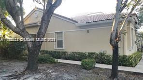 INVERRARY VILLAGE - Residential Lease