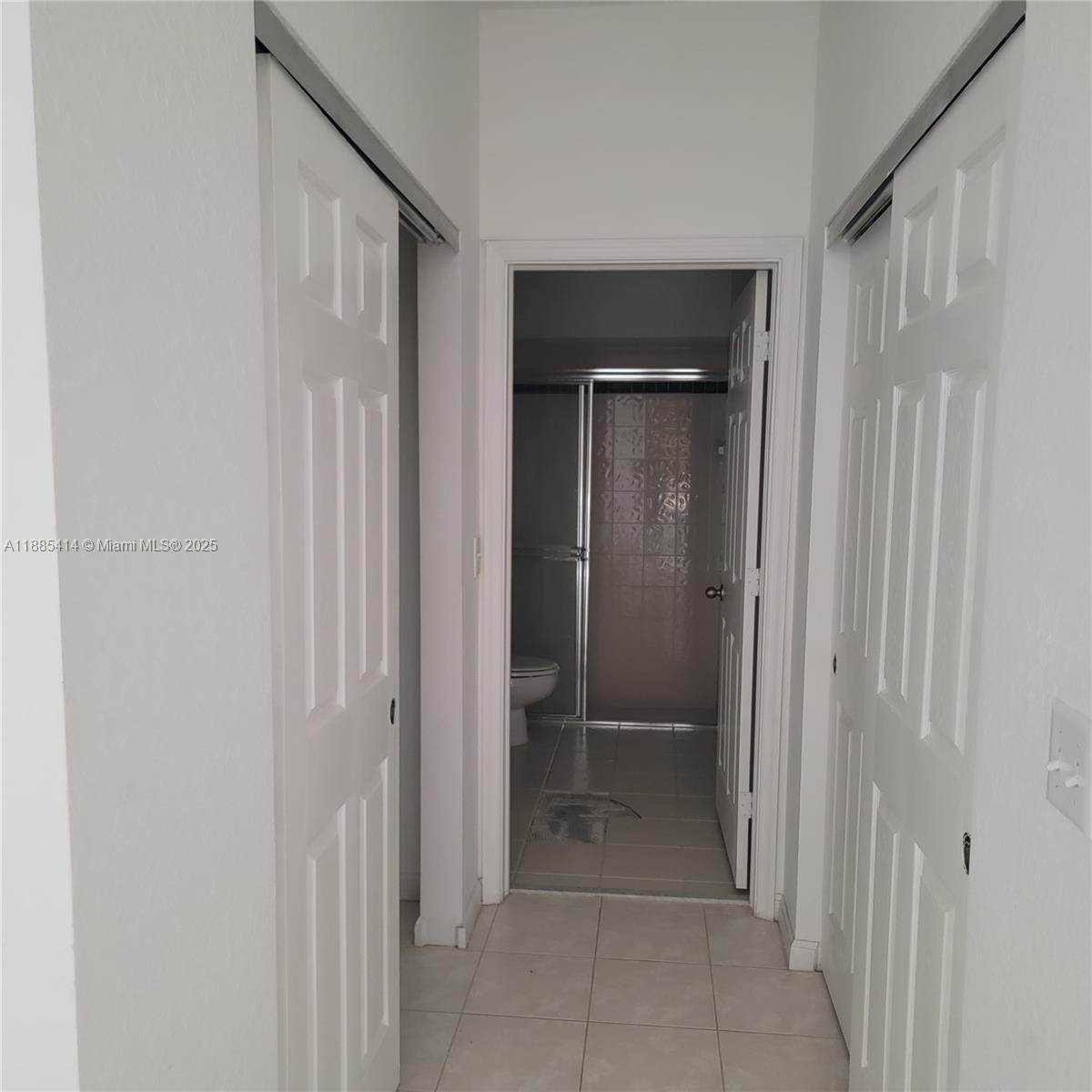 INVERRARY VILLAGE - Residential Lease