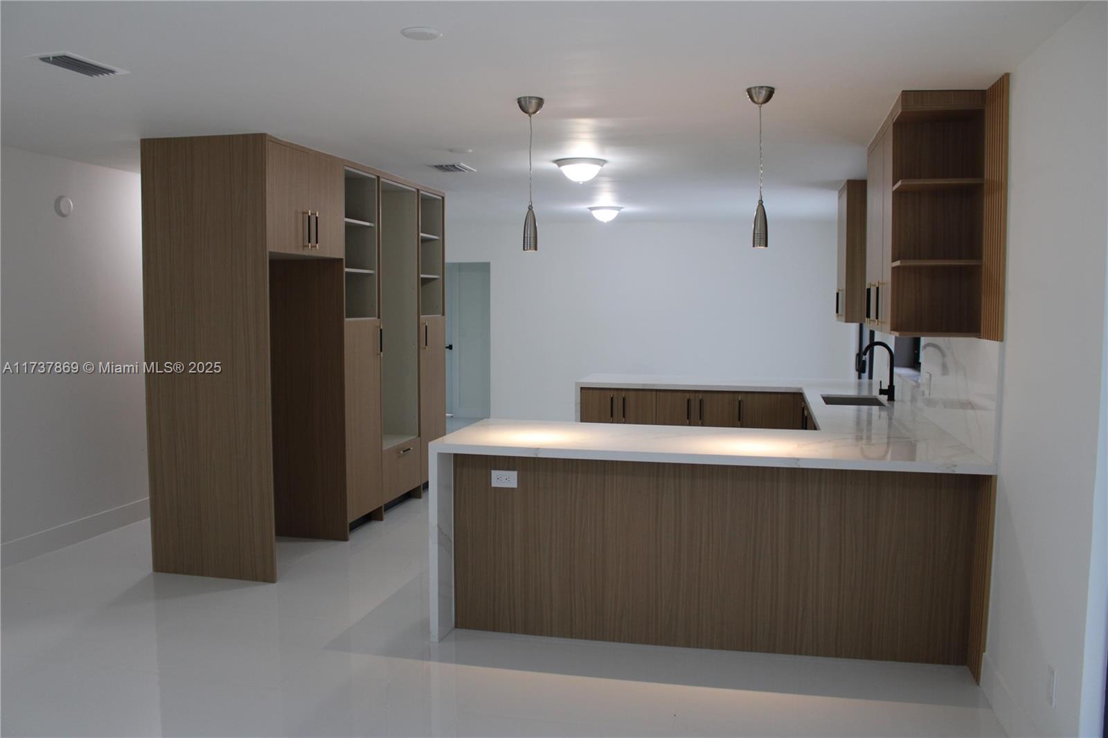 KENDALL SUNSET HOMES - Residential