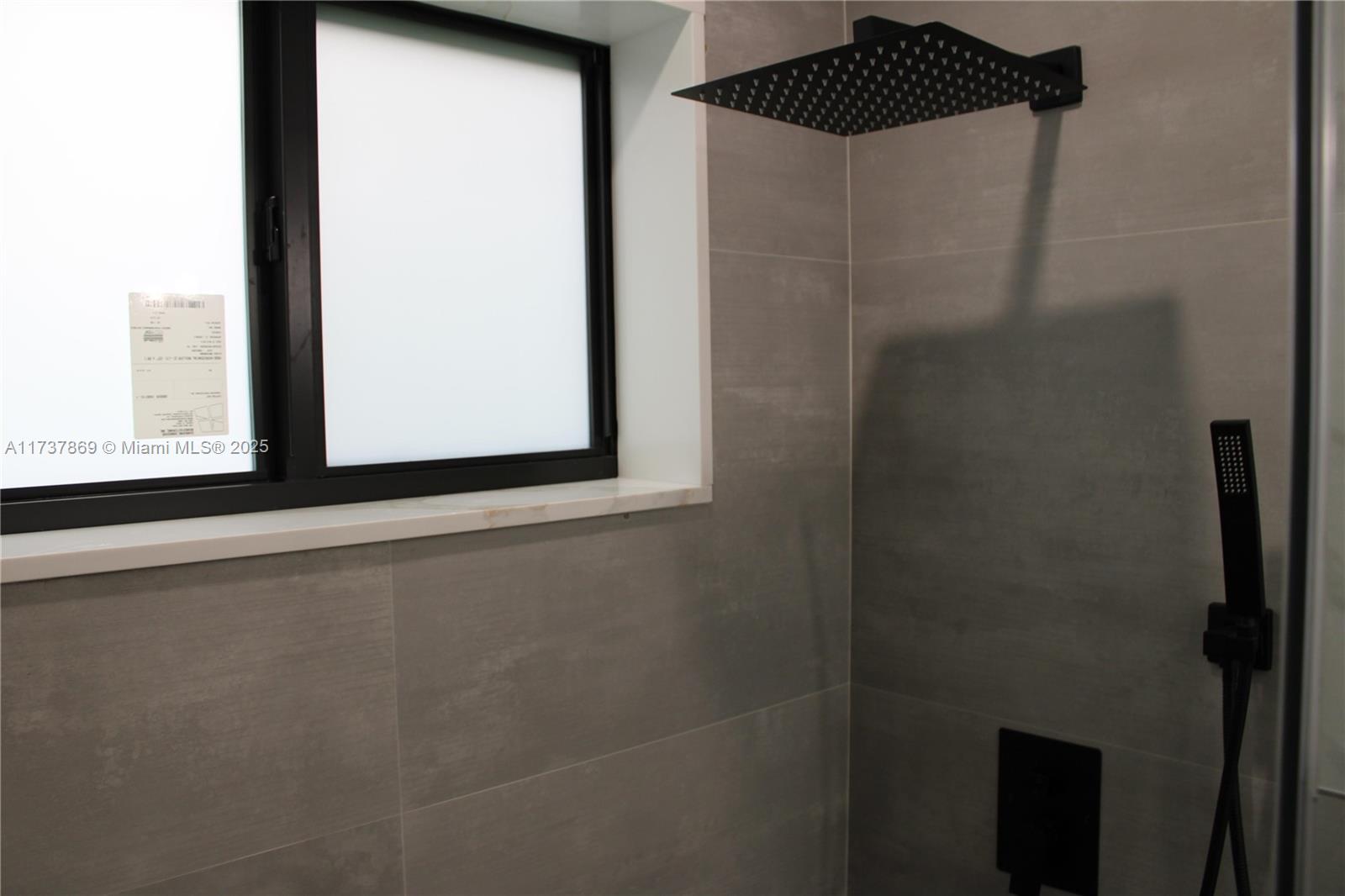 KENDALL SUNSET HOMES - Residential