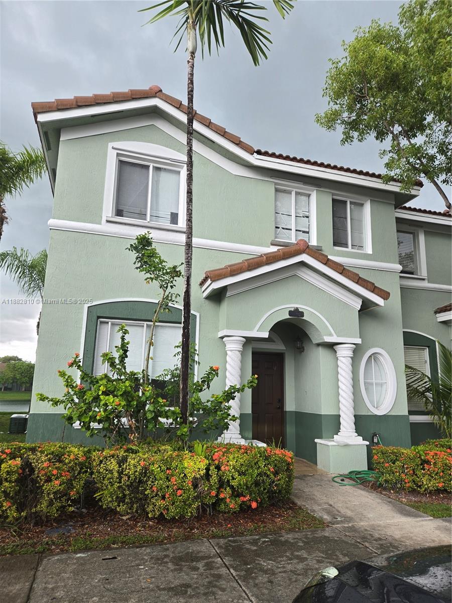 SHOMA TOWNHOMES AT KEYSCO - Residential