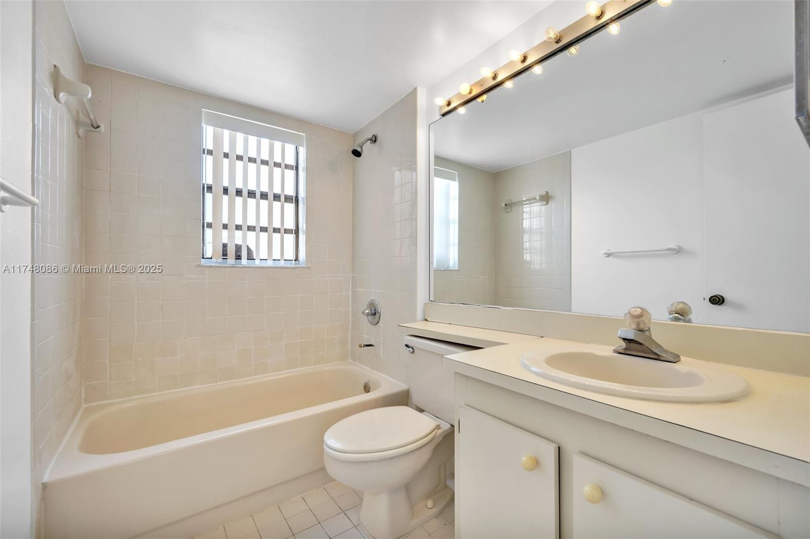 MOORS POINTE CONDO - Residential