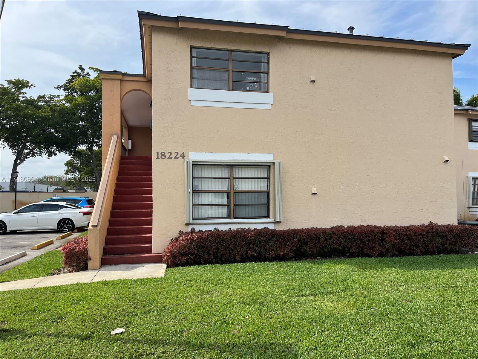 MOORS POINTE CONDO - Residential