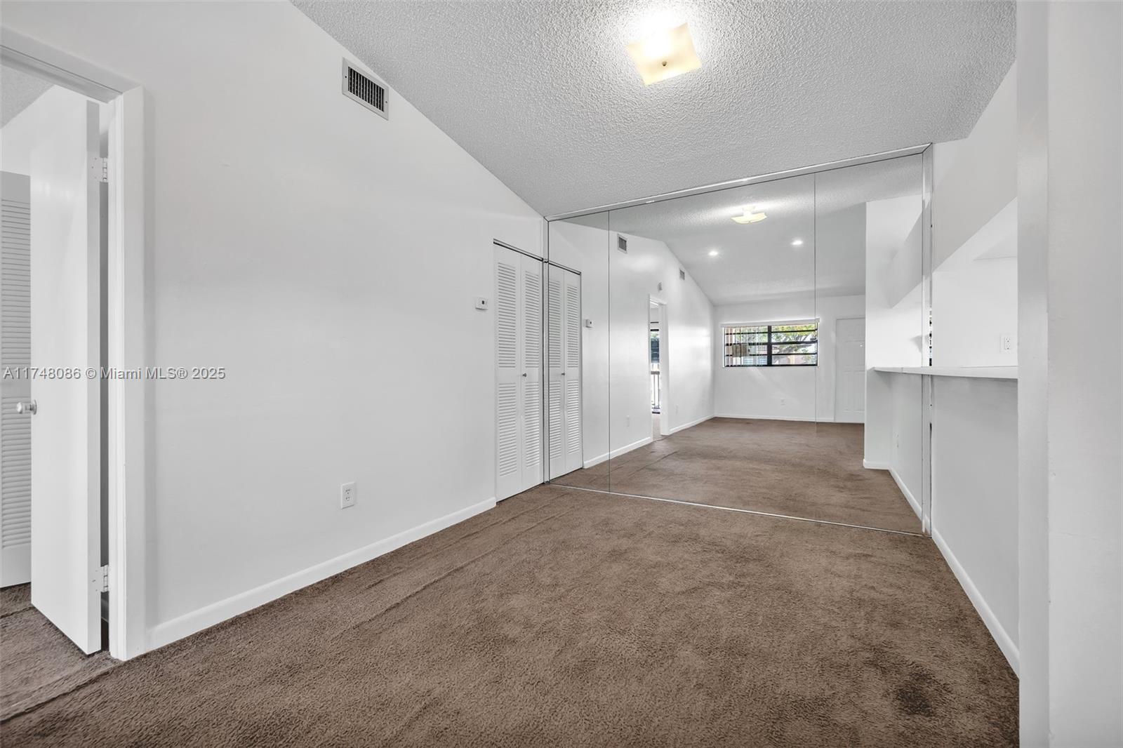 MOORS POINTE CONDO - Residential
