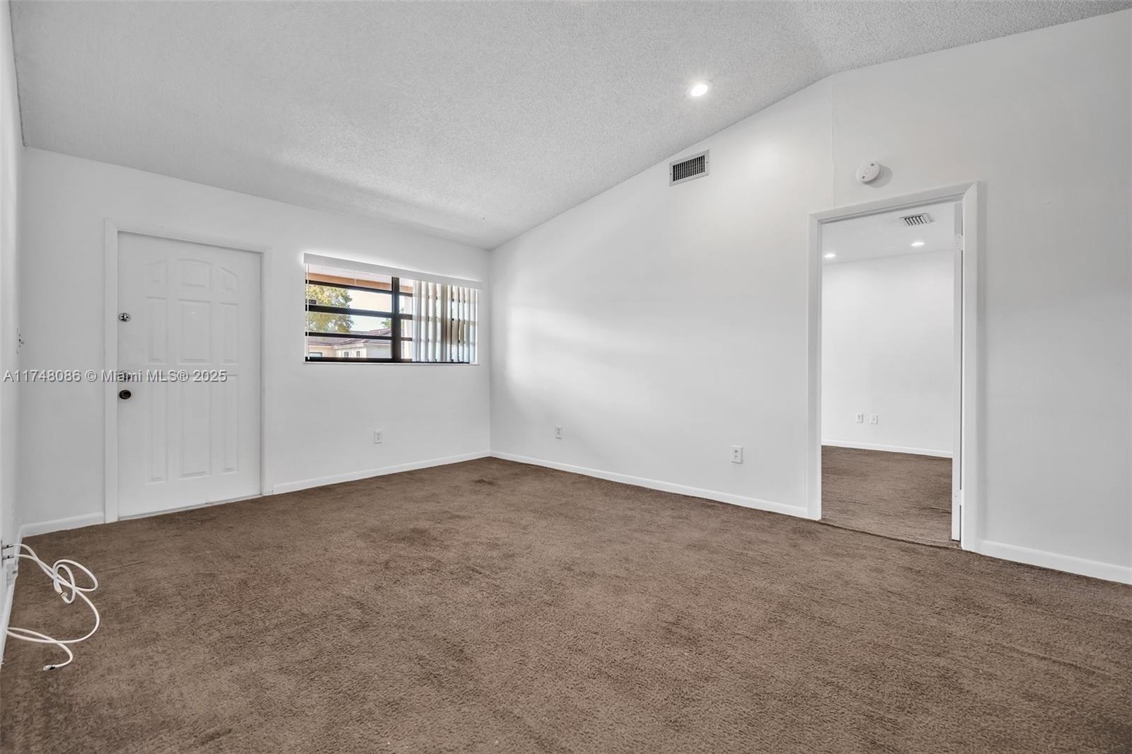 MOORS POINTE CONDO - Residential