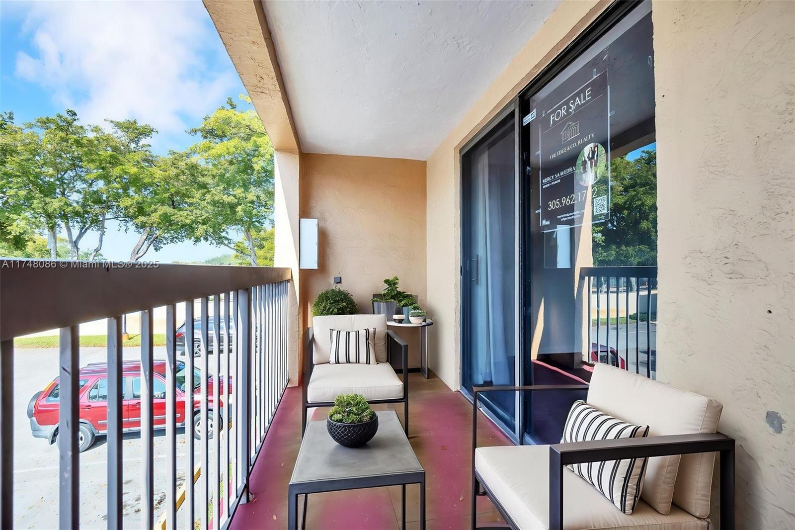 MOORS POINTE CONDO - Residential