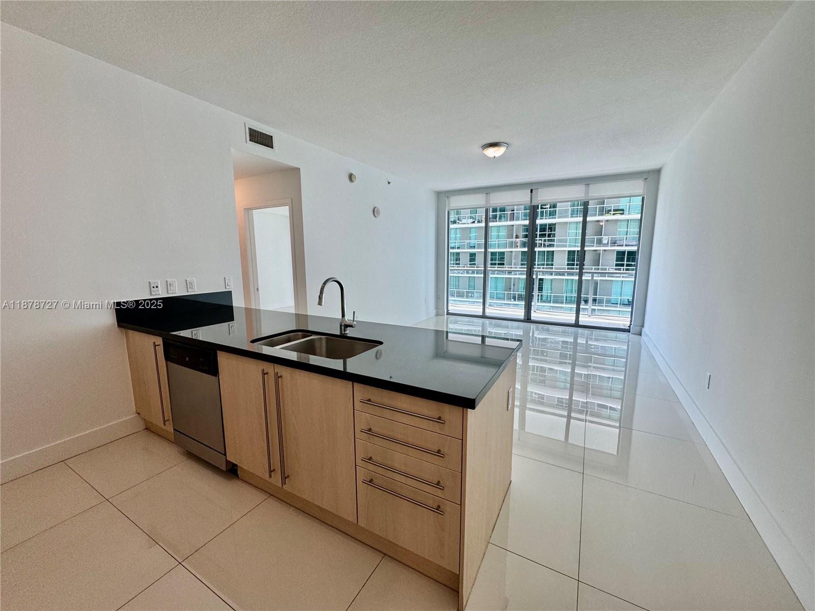 1111 SW 1st Ave 3015-N