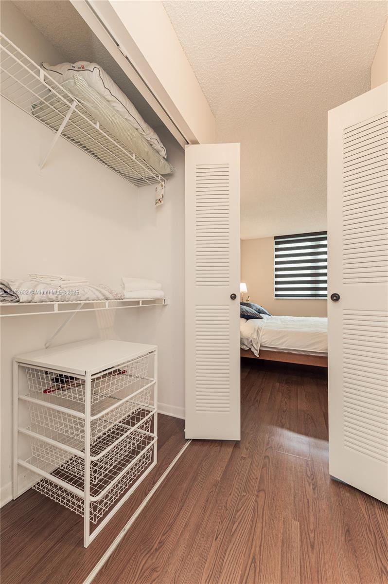 THE YACHT CLUB AT AVENTURA - Residential Lease