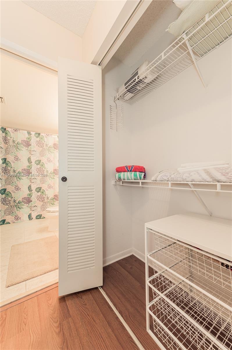 THE YACHT CLUB AT AVENTURA - Residential Lease