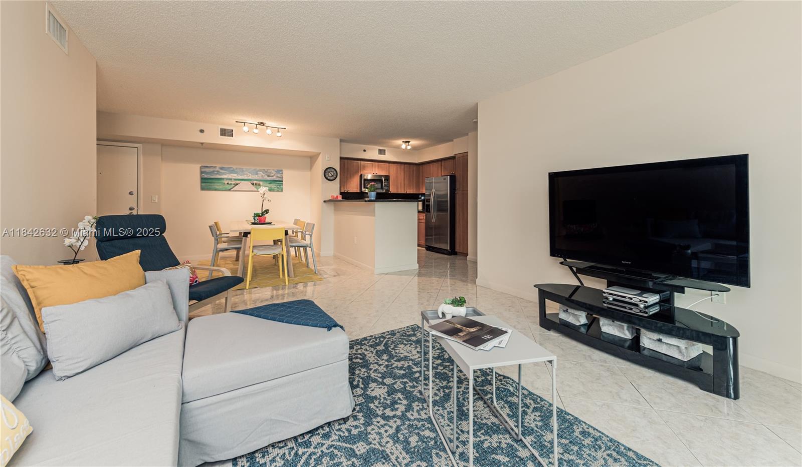 THE YACHT CLUB AT AVENTURA - Residential Lease