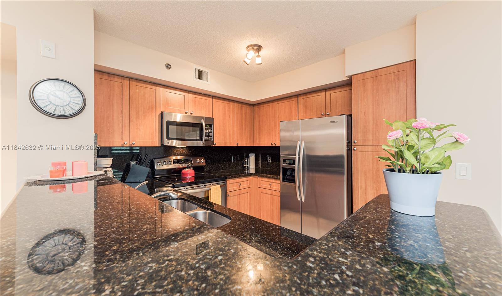 THE YACHT CLUB AT AVENTURA - Residential Lease