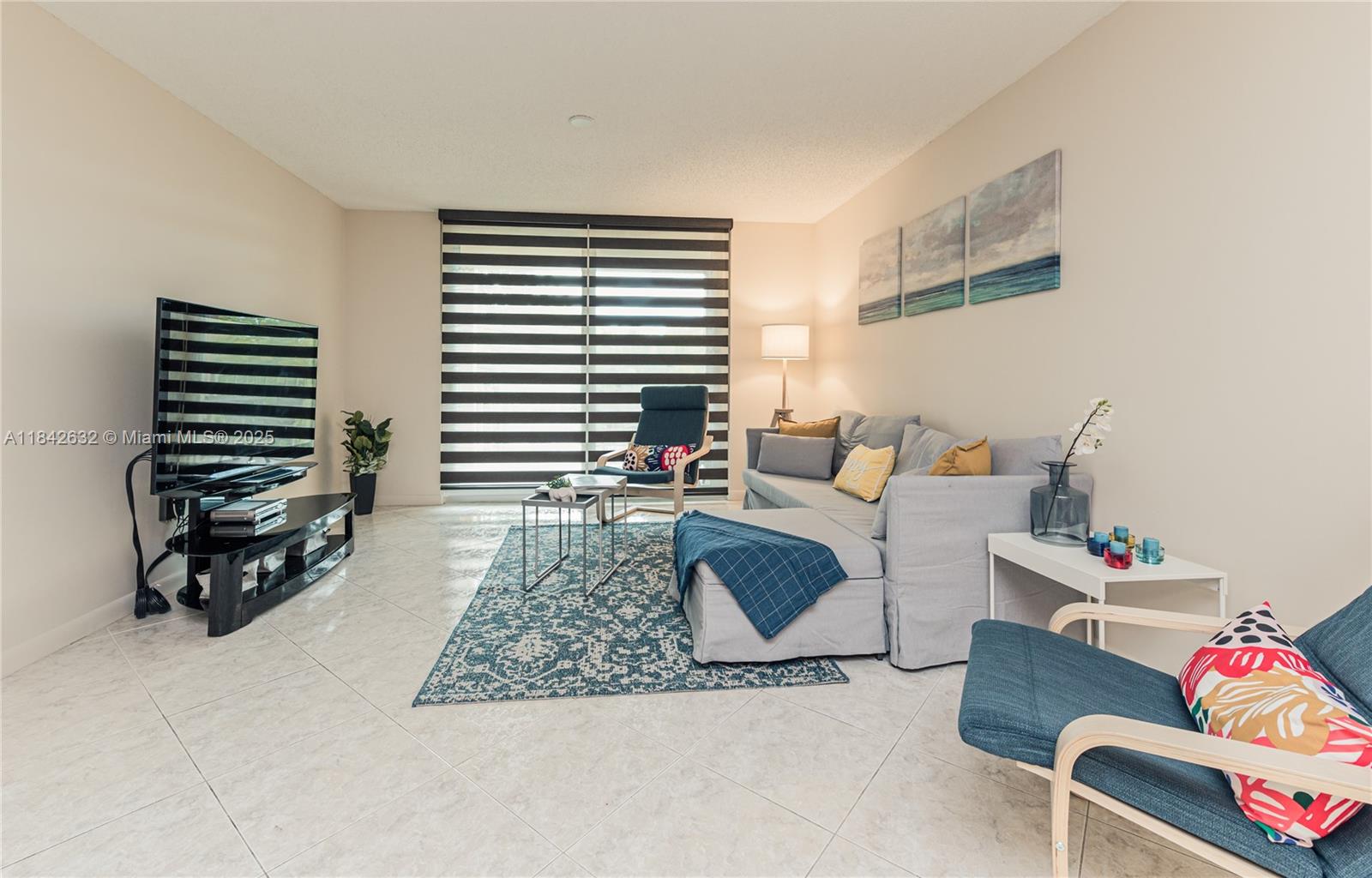 THE YACHT CLUB AT AVENTURA - Residential Lease