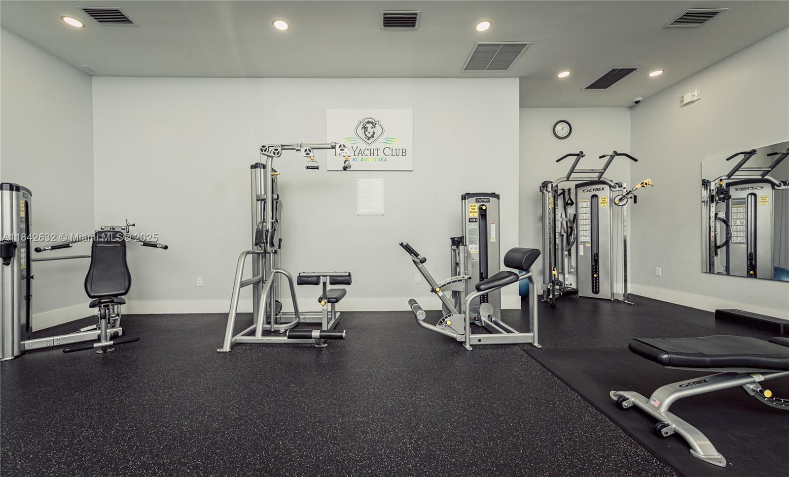 THE YACHT CLUB AT AVENTURA - Residential Lease