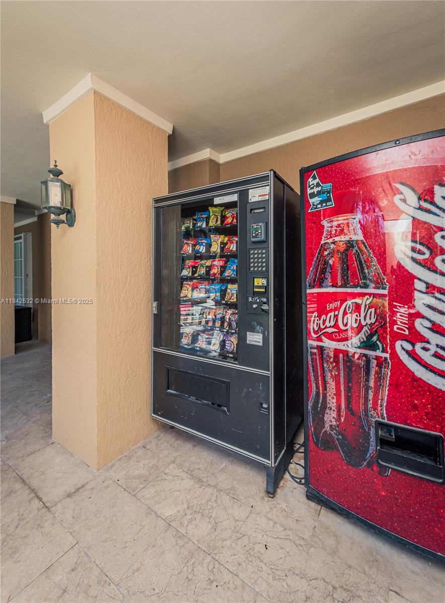 THE YACHT CLUB AT AVENTURA - Residential Lease