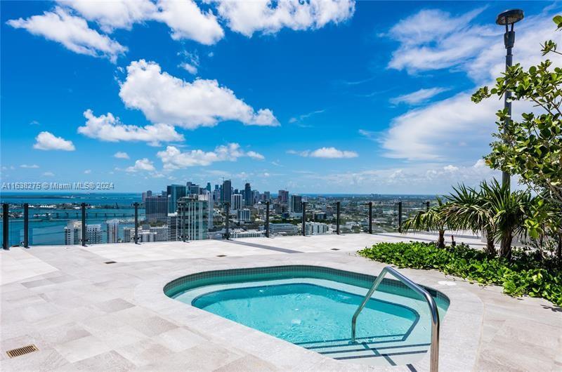 PARAISO BAYVIEWS CONDO - Residential