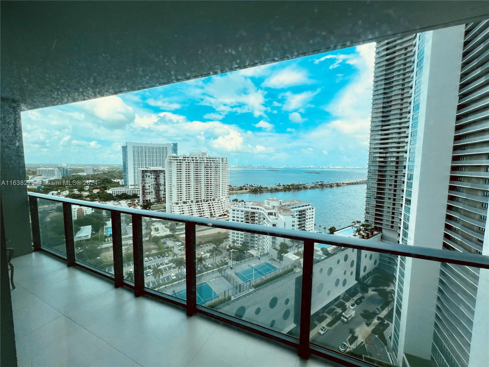PARAISO BAYVIEWS CONDO - Residential
