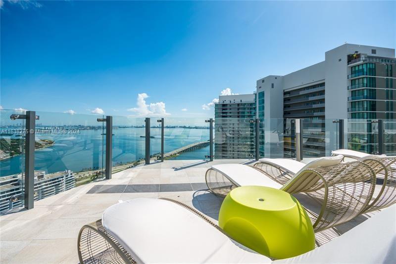 PARAISO BAYVIEWS CONDO - Residential