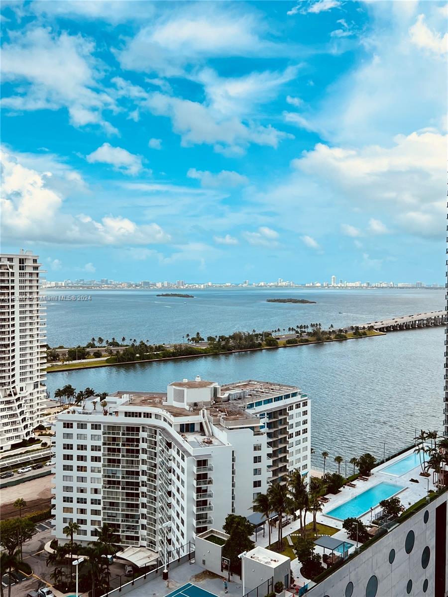 PARAISO BAYVIEWS CONDO - Residential