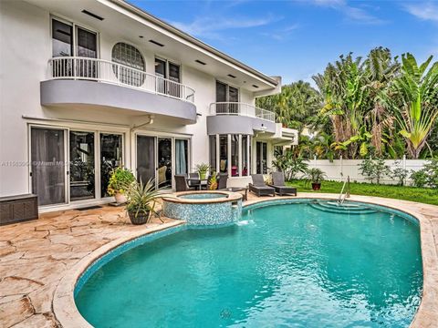 616 Ocean Blvd Golden Beach FL 33160