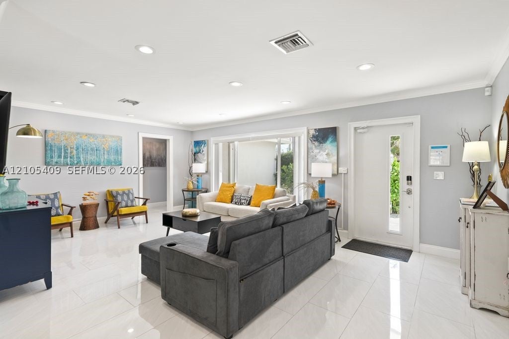 1501 NE 40th Ct