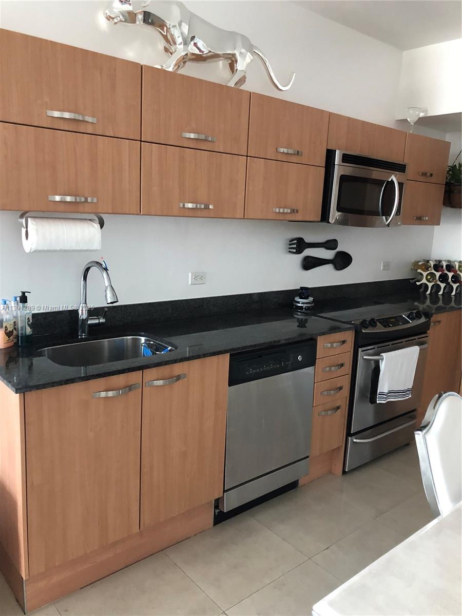 WIND CONDO - Residential