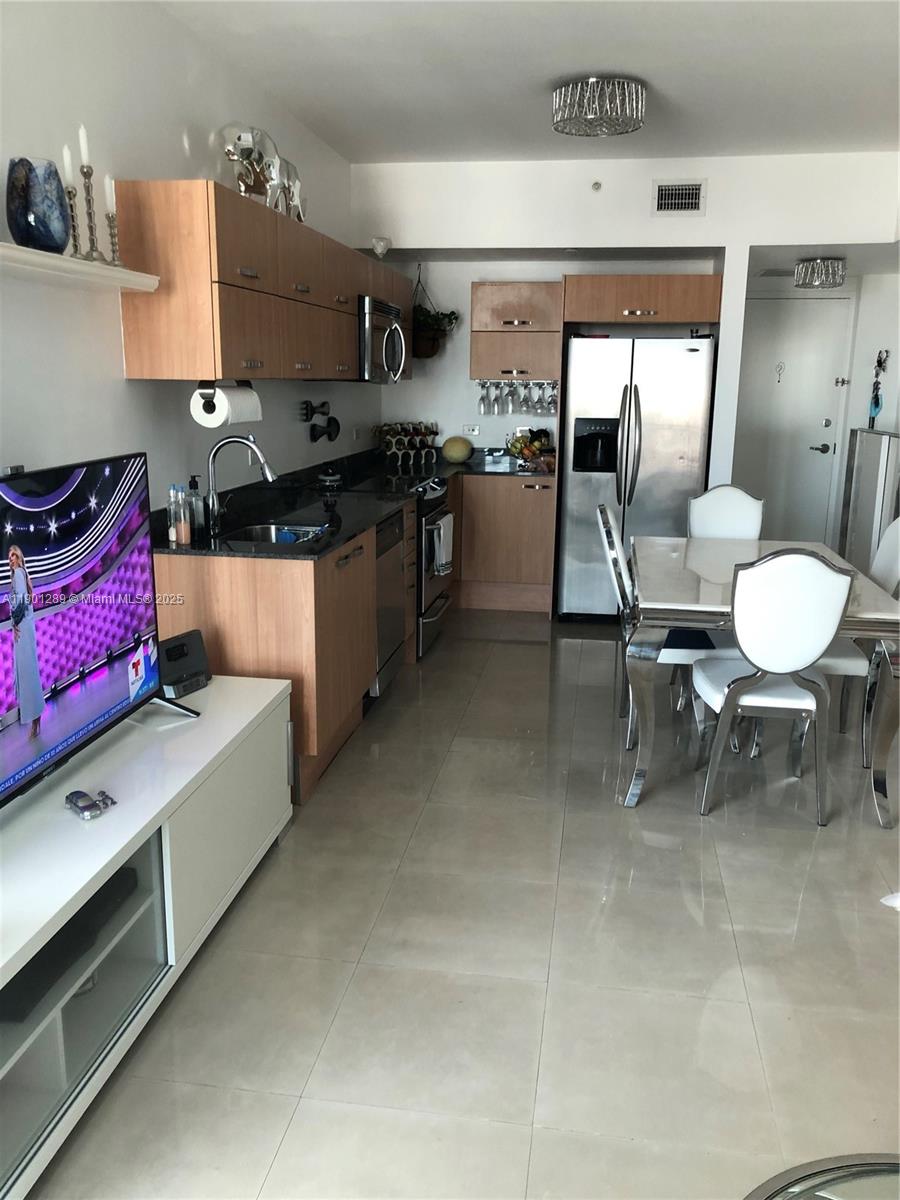 WIND CONDO - Residential