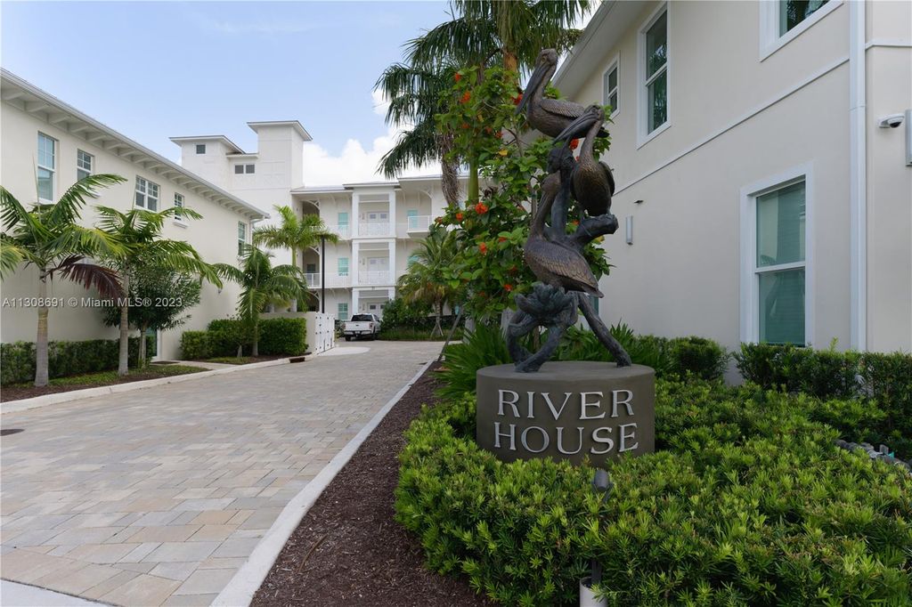 Photo of 51 SE Seminole St #204, Stuart, FL 34994 (MLS # A11308691)