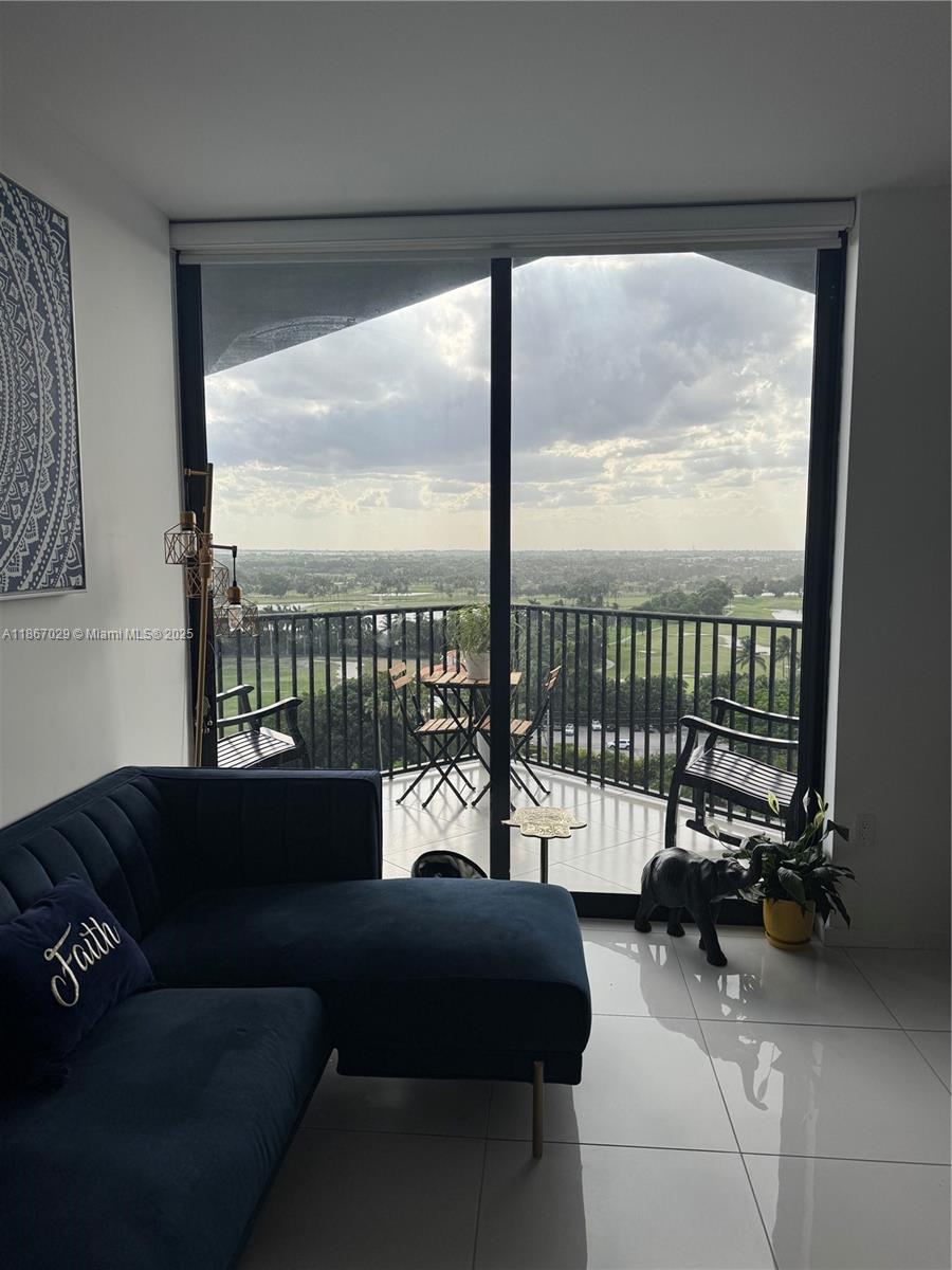 Enjoy stunning golf course views from this 11th-floor residence at 5252 Paseo in Downtown Doral! Spacious 1 Bedroom + enclosed Den (ideal as 2nd bedroom or office) with floor-to-ceiling windows, modern kitchen with quartz countertops, stainless steel appliances, and private balcony perfect for sunsets. Washer/dryer inside unit. Building offers resort-style amenities: pool, fitness center, sauna, kids’ playroom, valet & 24-hour concierge. Steps away from Downtown Doral dining, shops, and parks. Located in the district of excellent A-rated Doral schools.