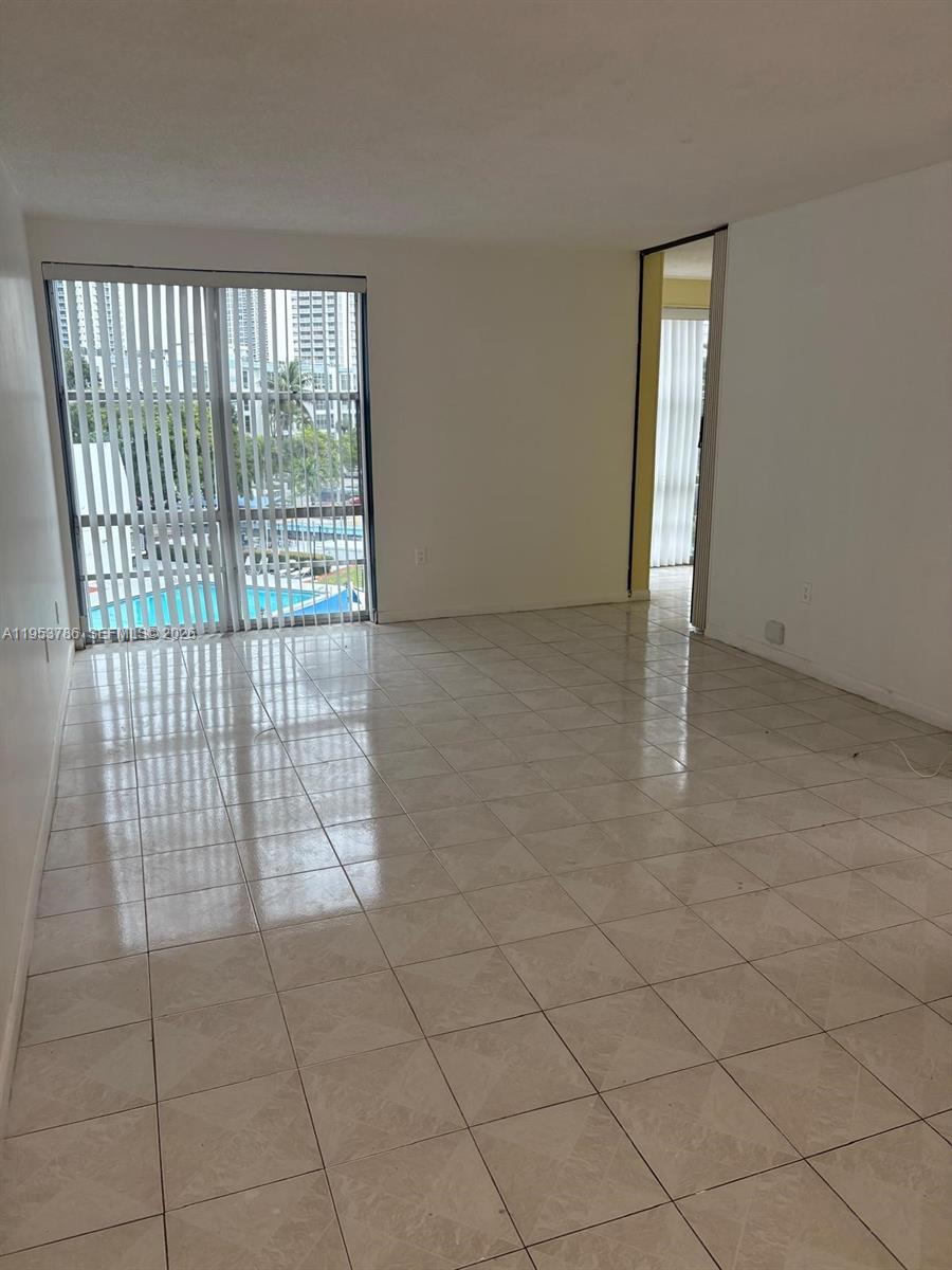 AVILA CONDO - Residential