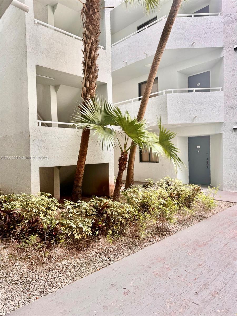 VERABELLA FALLS CONDO - Residential