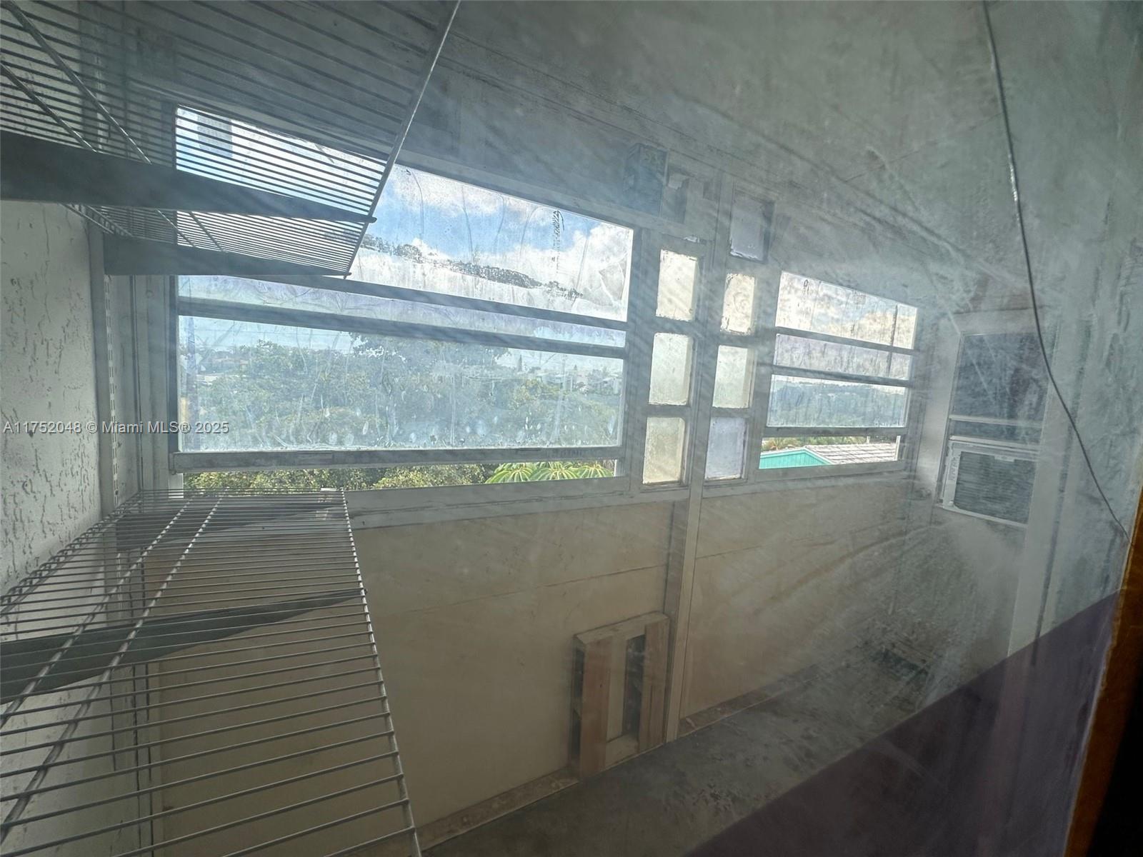 NEWPORT AT LAUDERHILL CON - Residential