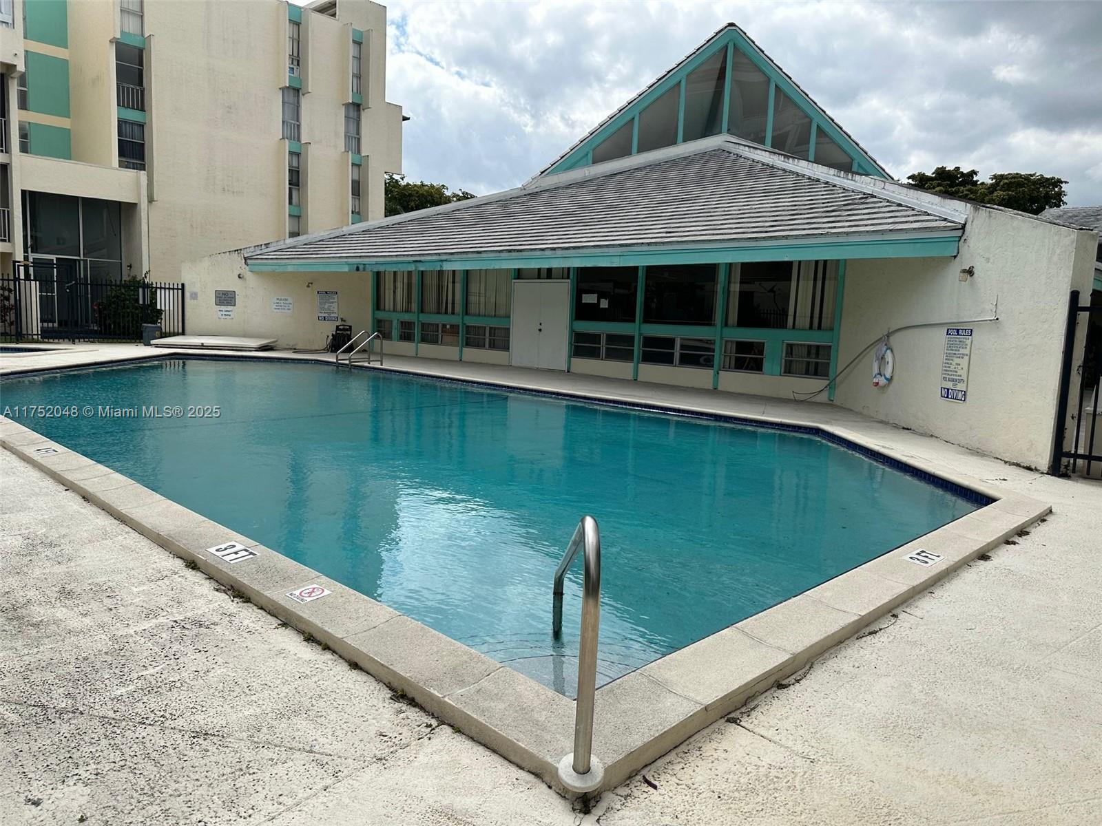 NEWPORT AT LAUDERHILL CON - Residential