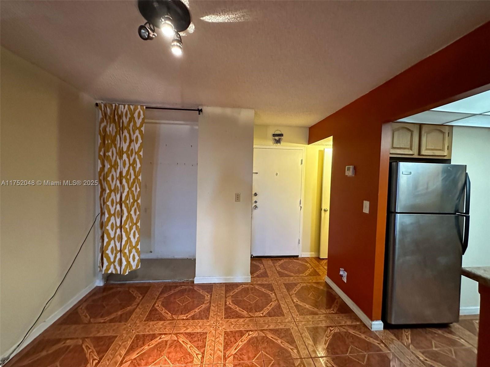 NEWPORT AT LAUDERHILL CON - Residential