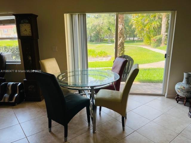 ROYAL WOODS CONDO - Residential Lease