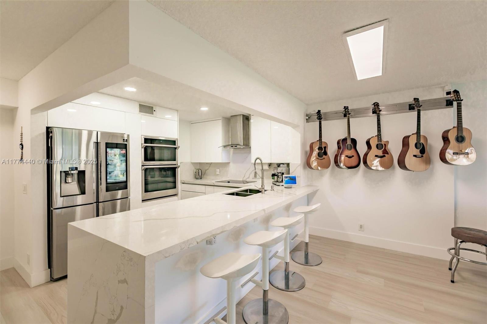 Property for Sale at 201 Se 11th Ter 104, Dania Beach, Miami-Dade County, Florida - Bedrooms: 2 
Bathrooms: 2  - $339,000